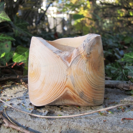 kleine Holzschälchen aus Astgabelung mit toller Maserung