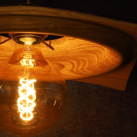 quadratischer Lampenschirm aus Eschenholz