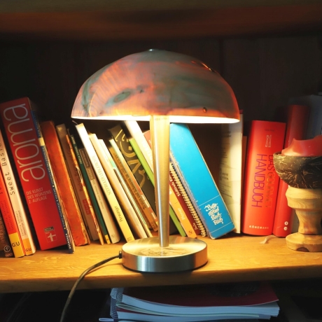 Tischlampe Touch mit Tannen-Holz- Lampenschirm hach dünn