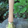 Hand-Glocke mit gedrechseltem Griff und Messing Klangkörper