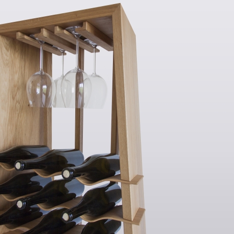 Weinständer aus Eichen Holz mit  und Glashalter, Weinregal
