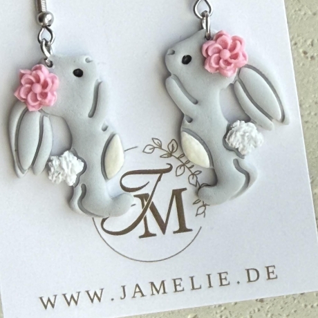 Blüten Hasen Ohrringe aus Polymer Clay – handgemachte Ohrhänger