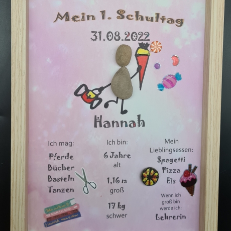 Liebevoll handgefertigtes Steinbild als Geschenk für das Schulkind (Mädchen) - Meilenstein - personalisiert - 3 Rahmenfarben wählbar