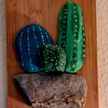 Steinbild Kakteen auf Bambusholz