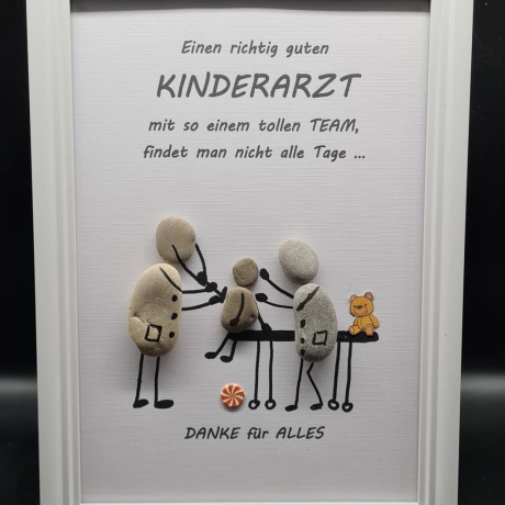 Liebevoll handgefertigtes Steinbild als Geschenk für den Kinderarzt und sein Team - 3 verschiedene Rahmenfarben