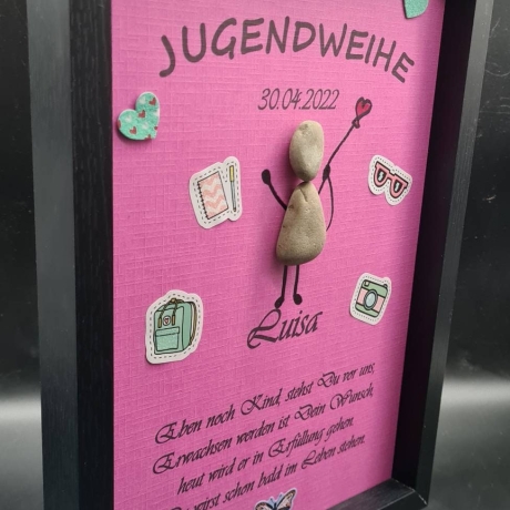 Liebevoll handgefertigtes Steinbild als Geschenk für die Jugendweihe (Mädchen) - personalisiert - Rahmenfarbe wählbar