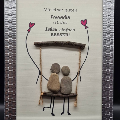 Liebevoll handgefertigtes Steinbild für die beste Freundin