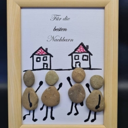 Liebevoll handgefertigtes Steinbild als Geschenk für die besten Nachbarn