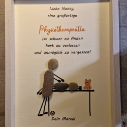 Steinbild Physiotherapeutin