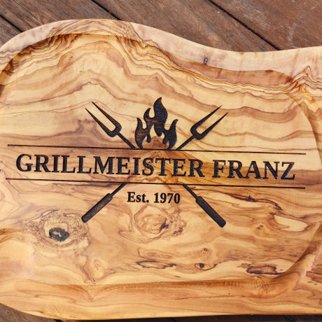 Tranchierbrett aus Olivenholz Lasergravur personalisiert Geschenk
