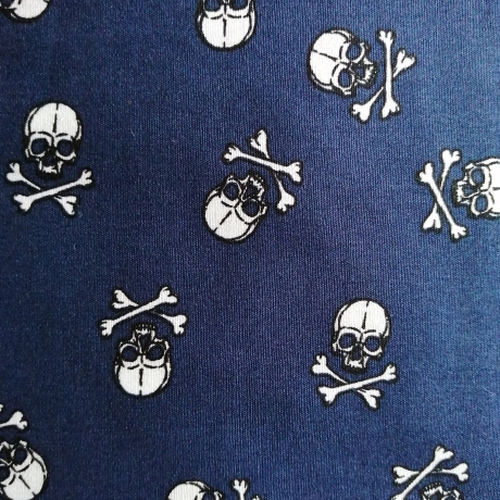 Webware, Baumwollstoff, Stoff, dunkelblau mit weißem Totenkopf, Skull, Knochenkreuz