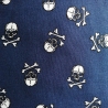 Webware, Baumwollstoff, Stoff, dunkelblau mit weißem Totenkopf, Skull, Knochenkreuz