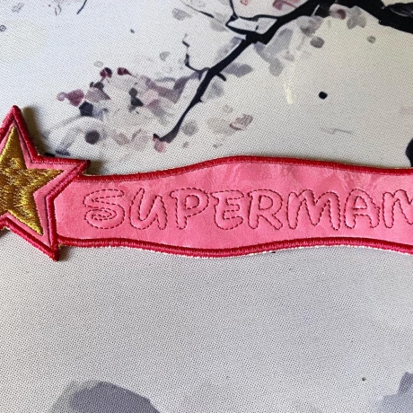 Stickdatei 3D-Anhänger SUPERMAMA, 3D-Stick, Lesezeichen