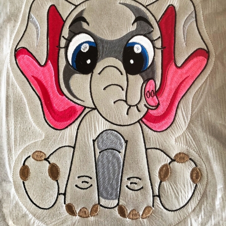 Stickdatei ITH Elefant Betty für Rahmen 16×26 cm
