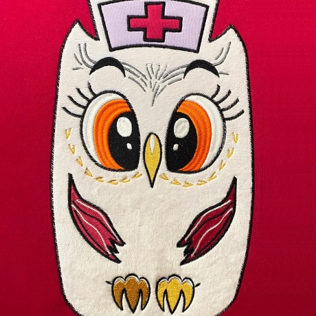 Stickdatei Applikation Eule Krankenschwester in 3 Größen