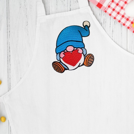 Stickdatei Gnom mit Herz in 6 Größen