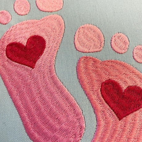 Stickdatei Baby Füßchen in 6 Größen, Stickmuster zur Geburt