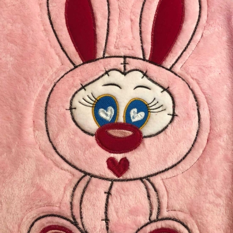 Stickdatei Applikation Hase Roger in 3 Größen