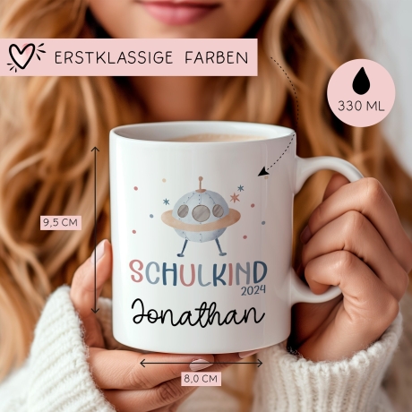 Kindertasse Schulkind 2024 mit UFO-Weltraum-Motiv - personalisierte Kakao Tasse mit Namen - ideales Einschulungsgeschenk