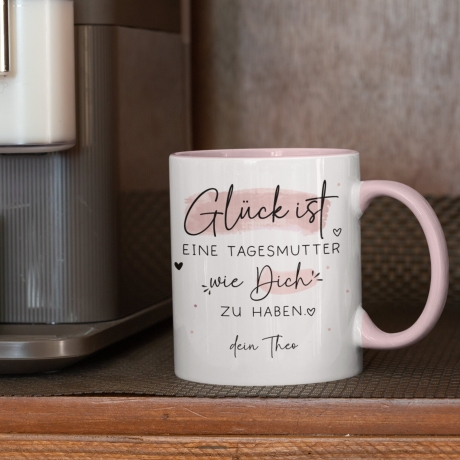 Handgefertigte Personalisierte Tasse mit Wunschnamen – Glück ist eine TAGESMUTTER wie dich zu haben - Geschenk zu Ostern, Weihnachten - Name