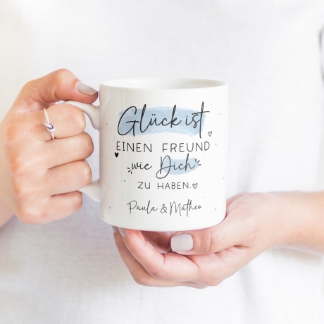 Personalisierte Tasse: Glück ist einen Freund wie dich zu haben. Perfektes Geschenk zum Geburtstag, zu Ostern oder Weihnachten.