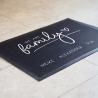 Personalisierte Fußmatte - Fussmatte mit Wunschnamen | We are Family |  60 x 40 cm | Geschenkidee zum Umzug, Einzug für Familien