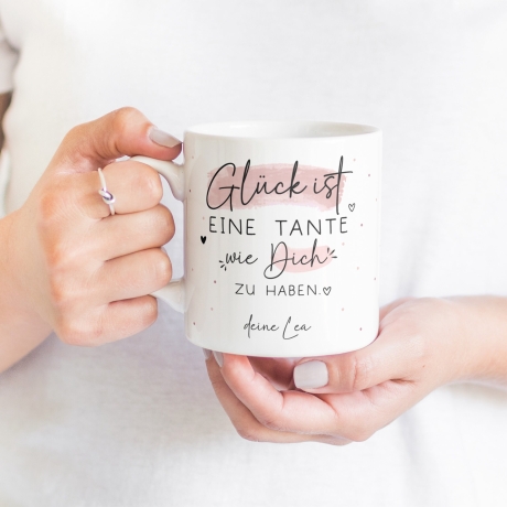 Handgefertigte Personalisierte Tasse mit Wunschnamen – Glück ist eine TANTE wie dich zu haben - Geschenk zu Ostern, Weihnachten, Geburtstag