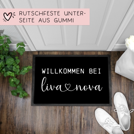 Personalisierte Fußmatte - Willkommen bei - Vornamen - Wunschname - Türmatte Fußabtreter Schmutzfangmatte - Dünn - Rutschfest - Umzug