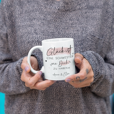 Personalisierte Tasse mit Wunschnamen – Glück ist eine SCHWESTER wie dich zu haben - Geschenk zum  Geburtstag, Ostern, Weihnachten, BFF
