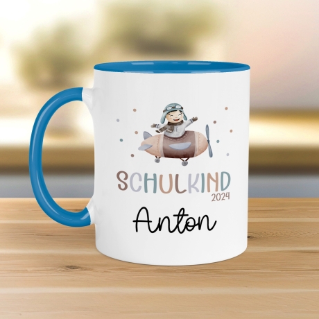 Kindertasse Schulkind 2024 mit Flugzeug-Motiv - personalisierte Kakao Tasse mit Namen - ideales Kindergeschirr - perfektes Geschenk Kinder