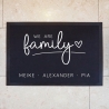 Personalisierte Fußmatte - Fussmatte mit Wunschnamen | We are Family |  60 x 40 cm | Geschenkidee zum Umzug, Einzug für Familien