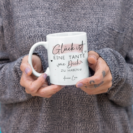 Handgefertigte Personalisierte Tasse mit Wunschnamen – Glück ist eine TANTE wie dich zu haben - Geschenk zu Ostern, Weihnachten, Geburtstag