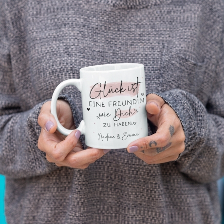 Handgefertigte Personalisierte Tasse – Glück ist eine FREUNDIN wie dich zu haben - Geschenk zum Geburtstag, Ostern, Weihnachten -Wunschnamen
