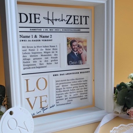 Personalisierte 3D Zeitung zur Hochzeit – besonderes Geldgeschenk auf Acrylscheibe (ohne Rahmen)