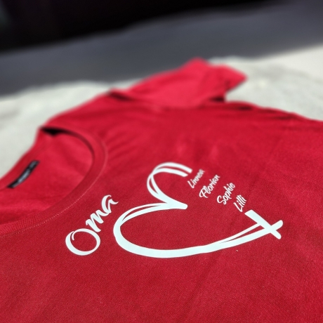 Oma T-Shirt, Oma Shirt Enkelnamen, Personalisiertes Oma T-Shirt, personalisierte Geschenkidee, Namen der Enkel, OMA T-Shirt