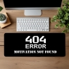 Personalisierte XL Gaming Mousepad | „Motivation not found – ERROR 404“ | Lustiges Büro Mousepad | Custom Mauspad mit Wunschtext