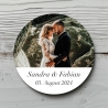 Personalisierter Hochzeitssticker – Vinyl Aufkleber mit Foto + Wunschtext – Rund 4 cm – Matt o. Glänzend – Hochzeit Gastgeschenk & Einladung