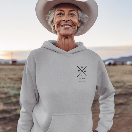 Personalisierter Hoodie Oma Kreuz Wunschnamen Name der Enkel Geschenk Omi Geschenkidee Muttertag Pullover Damen Geburtstagsgeschenk Frau