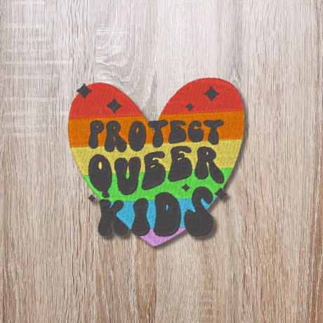 Pride Aufnäher: Protect Queer Kids | Regenbogen Herz gestickte LGBTQ + Applikation