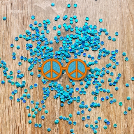 Retro Aufnäher | Frieden Sonnenbrillen Applikation | Besticktes Hippie Accessoire (6 cm)