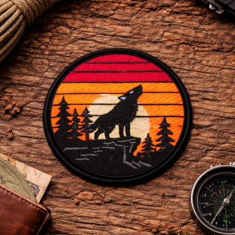 Outdoor Aufnäher Wolf, bestickt, Retro Sonnenuntergang, nature stickerei