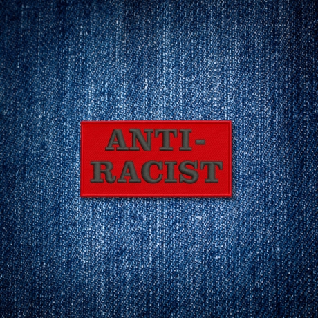 Politischer Aufnäher | Antirassistische gestickte Applikation zum Aufbügeln, 9 cm