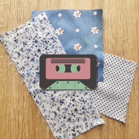 Retro Aufnäher: Kassette 80er Jahre Mixtape Stickapplikation