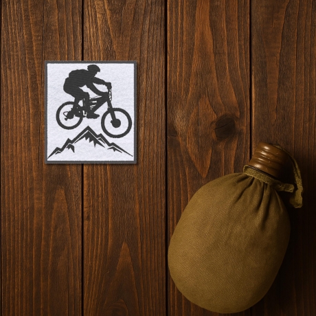 Mountainbike Patch, Mountainbike Patch, Silhouette 8 cm Bügelbild, schwarze Stickerei