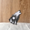 Natur Aufnäher | Gestickter heulender Wolf | Mond & Walddesign, 9 cm