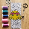 Retro Aufnäher | Gestickter Peace Smiley | 70s Sonnenbrille, Palmen (7 cm)