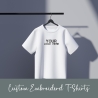 Individuell besticktes T-Shirt, T-Shirt mit minimalistischem Text, personalisiertes Slogan-Top