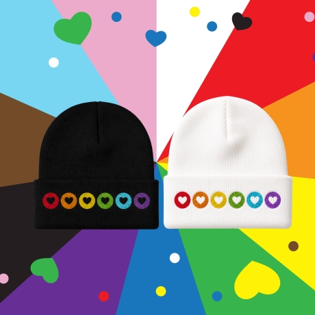 Regenbogen Beanie mit Herz Stickerei | Pride Mütze 