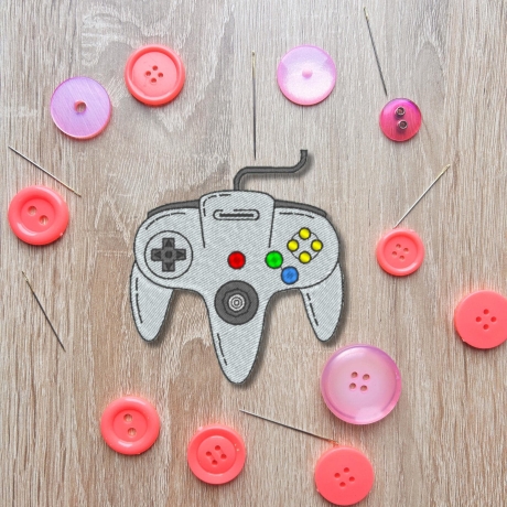 Retro Aufnäher | Vintage Game Controller Applikation | Besticktes 90er Jahre Gaming Design