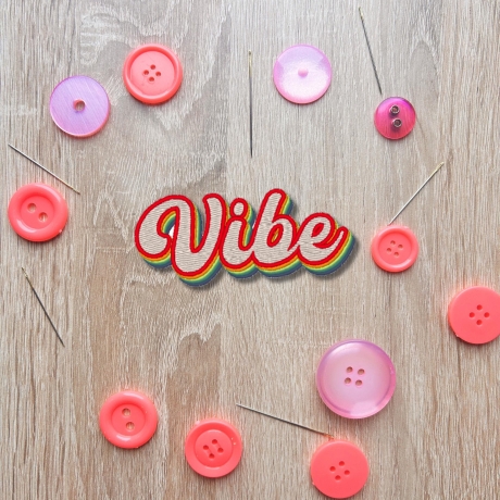 Retro Aufnäher | Bunte Vibe Gestickte 70er Jahre Regenbogen Applikation | 8,5cm